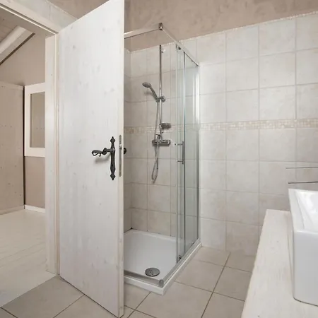 Ferienhaus Bella By Interhome Ližnjan